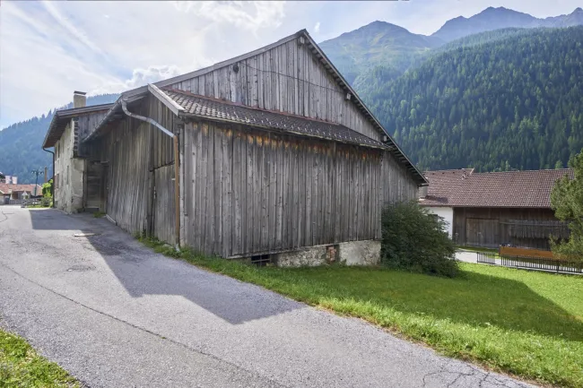 Rarität: Historischer Einhof in Schnann – Denkmalgeschütztes Ensemble aus dem 18. Jahrhundert - Bild