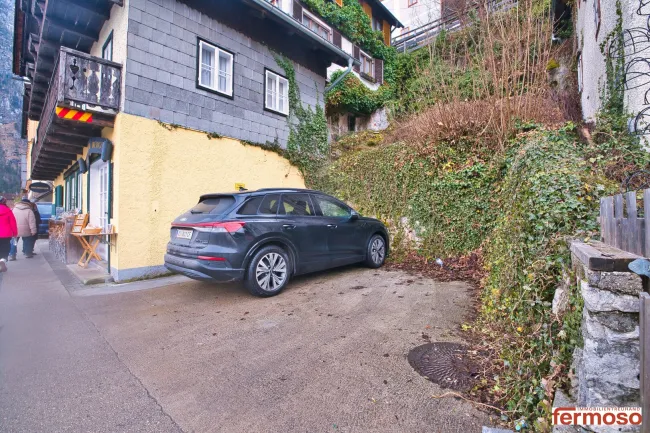 Exklusives Wohnen in idyllischer Lage mit Seeblick - Traumhaus in Hallstatt mit 7 Zimmern, Garten, Balkon und Stellplätzen. - Bild