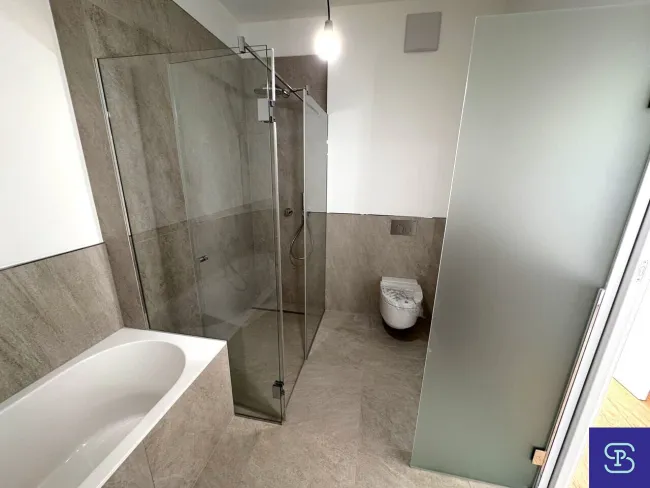 Badezimmer 1