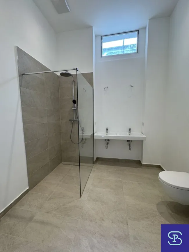 Badezimmer 2