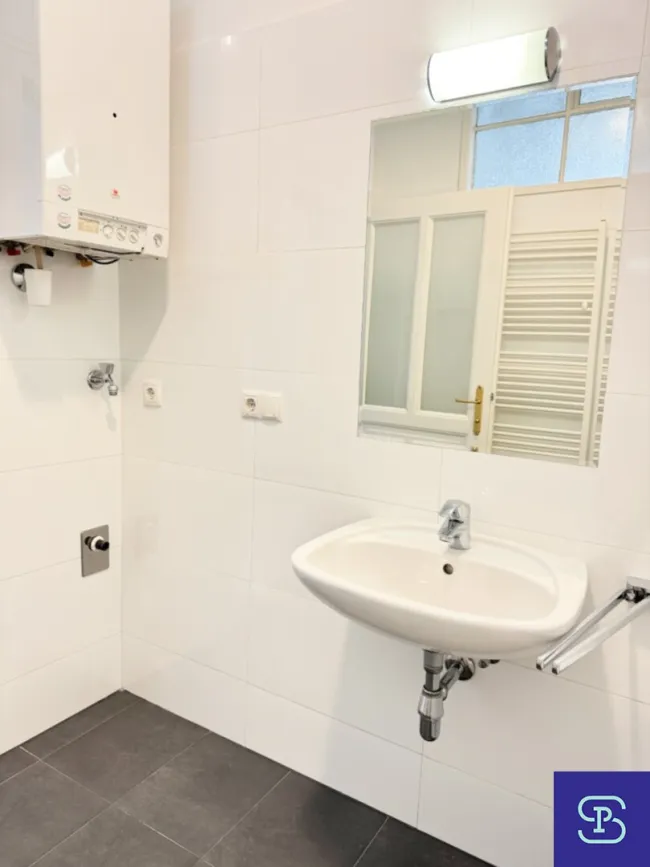 Bad mit Wanne