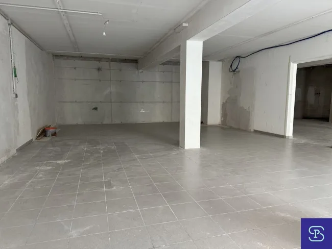 Linzer Straße: Belagsfertiges 134m² Geschäftslokal + 10m² Lager im Neubau-Erstbezug - 1140 Wien - Bild