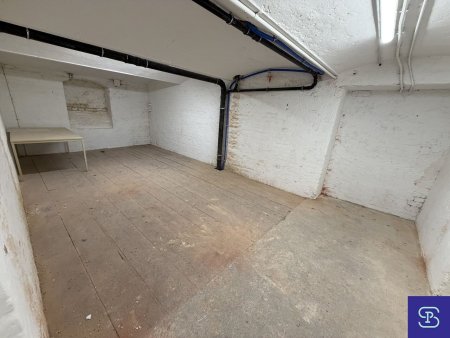 Lindengasse: Großzügige 97m² Lagerfläche Nähe Spittelberg - 1070 Wien