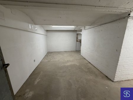 Lindengasse: Großzügige 97m² Lagerfläche Nähe Spittelberg - 1070 Wien