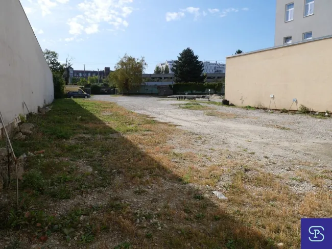Geiselbergstraße: 1.440m² Grundstück als Park- oder Lagerfläche! - Bild