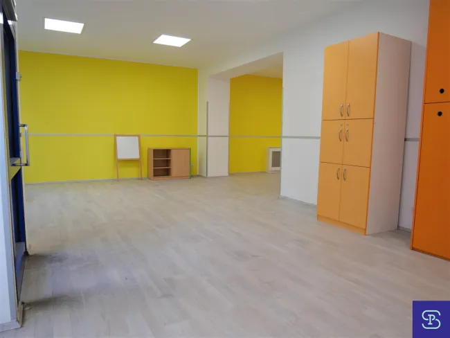 Toprenovierter 235m² Kindergarten mit Küche Nähe Gudrunstraße - 1110 Wien - Bild
