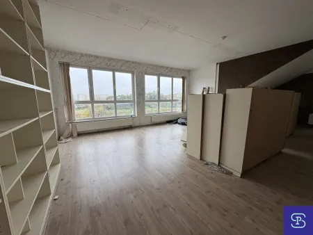 Preiswerte 72m² Büroeinheit mit Hauszentralheizung Nähe Rautenweg - 1220 Wien