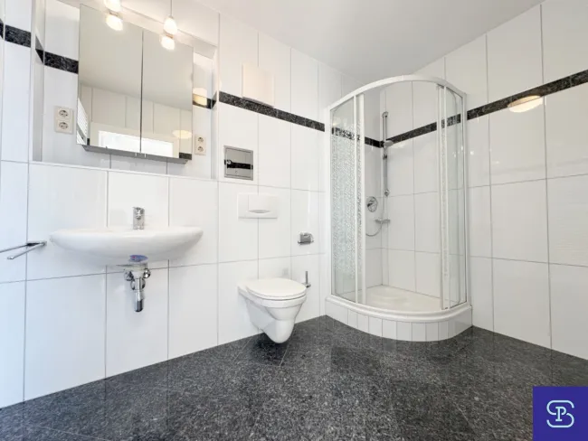 Badezimmer 1