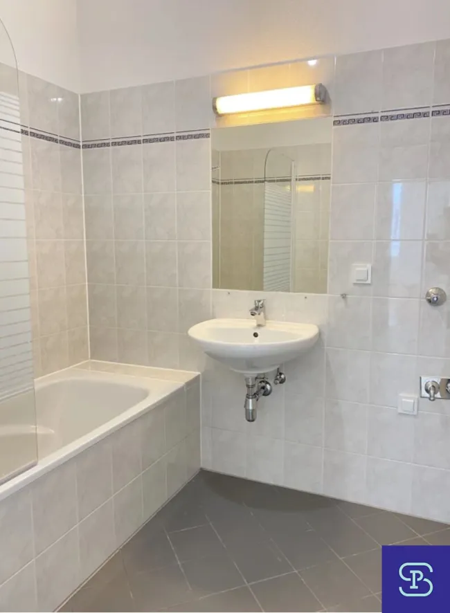 Sommer-Aktion: Anlageobjekt - Vermietete 41m² Wohnung mit Einbauküche im Gründerzeithaus - 1170 Wien - Bild