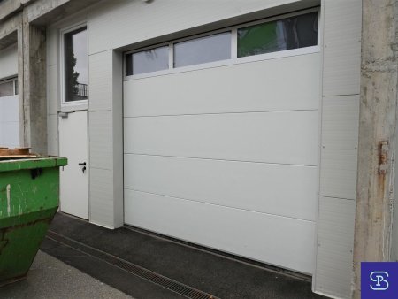 Ebenerdige 218m² Lagerfläche mit Rolltor Nähe Rautenweg - 1220 Wien