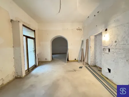 Rohbau: 77m² Büro- oder Geschäftslokal Nähe Taborstraße - 1020 Wien