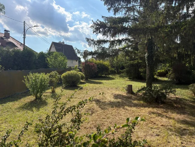 Sofort bezugsfertig | Großer Garten, großer Stadl & gute Anbindung nach Wien | € 217.500,- - Bild