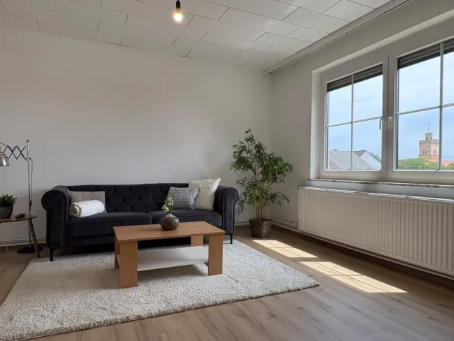 Wohnzimmer (Blick auf den Schlossturm)