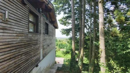 Aufgang zu OG & Garten