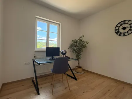 Büro im EG (optional Gästezimmer)