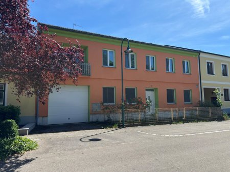 Jetzt hat jeder sein eigenes Zimmer - großes, renoviertes Landhaus mit gemauertem Stadl