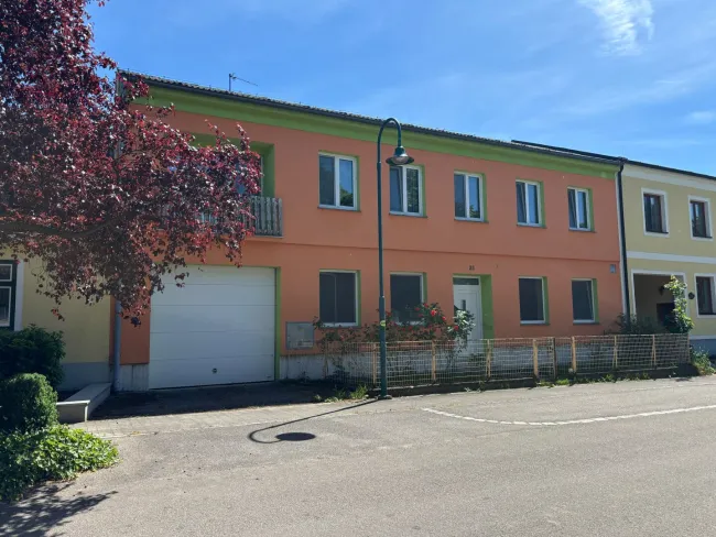 Jetzt hat jeder sein eigenes Zimmer - großes, renoviertes Landhaus mit gemauertem Stadl - Bild