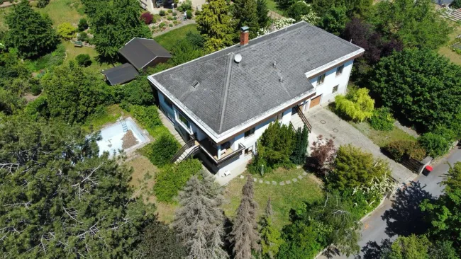[Kaufanbot erhalten] 1.400m² Grundstück, 360m² Nutzfläche - ein außergewöhnliches Schmuckstück sucht neue Eigentümer! - Bild
