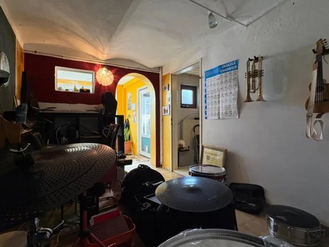 Schlafzimmer 3 (derzeit Hobbyraum)
