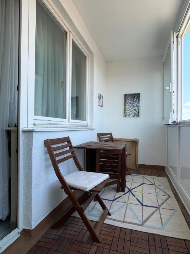 Perfekte Lage in Laa - 4 Zimmer-Wohnung mit Loggia! - Titelbild