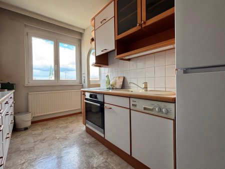 Perfekte Lage in Laa - 4 Zimmer-Wohnung mit Loggia!