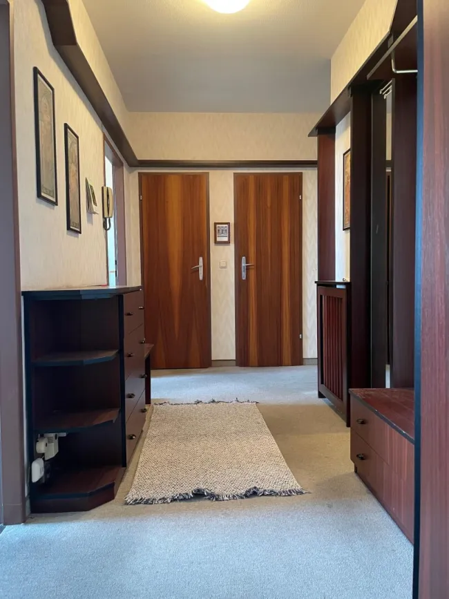 Perfekte Lage in Laa - 4 Zimmer-Wohnung mit Loggia! - Bild