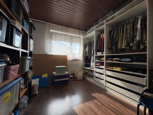 Schrankraum (optional 3tes Schlafzimmer)
