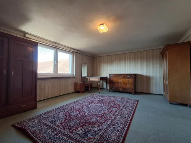 1. Wohneinheit - Zimmer im Dachboden
