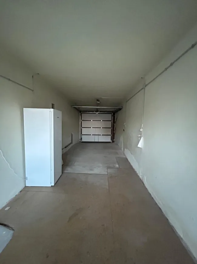 Garage 1. Wohneinheit