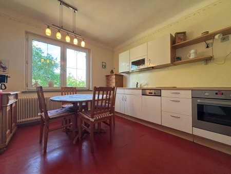 Großes Einfamilienhaus mit 2000m² Grund, Garage & 5 Schlafzimmer in 2164 Neuruppersdorf!