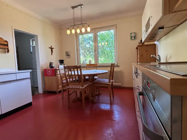 Großes Einfamilienhaus mit 2000m² Grund, Garage & 5 Schlafzimmer in 2164 Neuruppersdorf! - Bild