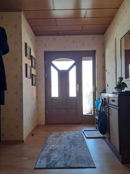 [Kaufanbot erhalten] Perfekt geschnittenes, pflegeleichtes Einfamilienhaus in Neusiedl/Zaya - thermisch saniert, Photovoltaikanlage, Weinkeller, Brunnen usw.