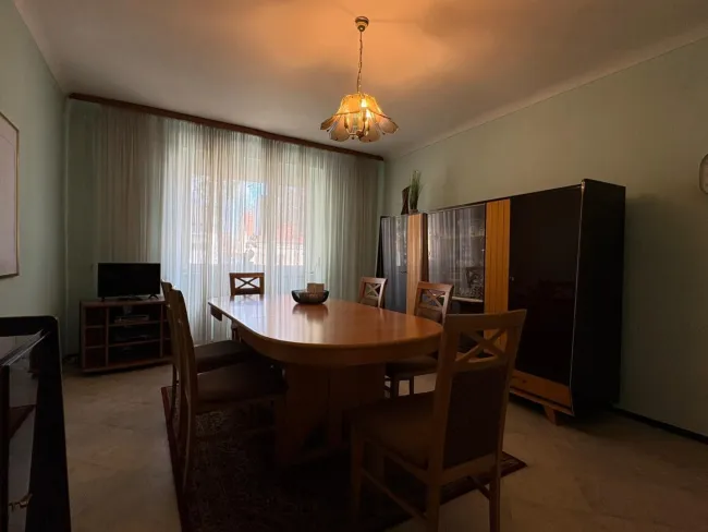 Esszimmer groß