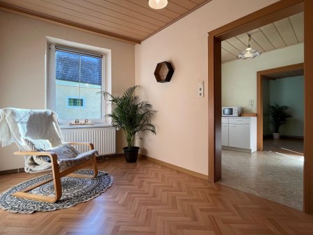 Leistbares Haus mit eigenem Weinkeller – ideal für Wien-Pendler