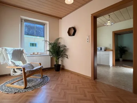 [Kaufanbot erhalten] Leistbares Haus mit eigenem Weinkeller – ideal für Wien-Pendler
