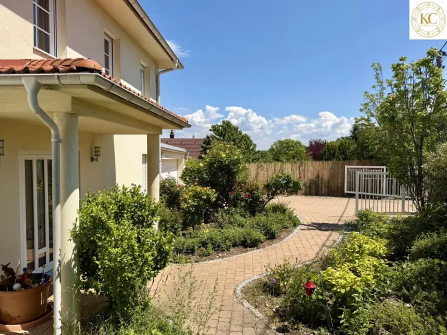 Exklusive Villa mit südländischem Flair und Panoramablick - Bild