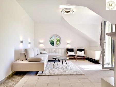 Stylisches Design-Apartment mit Balkon und Wörthersee-Blick – Wohnen, wo andere Urlaub machen