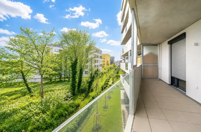 ***2-Zimmer-Neubauwohnung mit großer Loggia, Fitnessstudio & Top-Anbindung*** - Titelbild