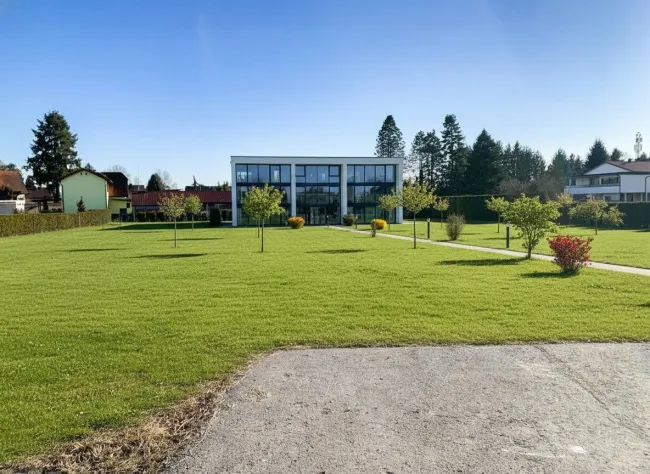 TOP ENTWICKLUNGSGRUNDSTÜCK | LEIBNITZ | 1.339 M² | KERNGEBIET KG 0,8–1,5 I ROTO IMMOBILIEN - Bild