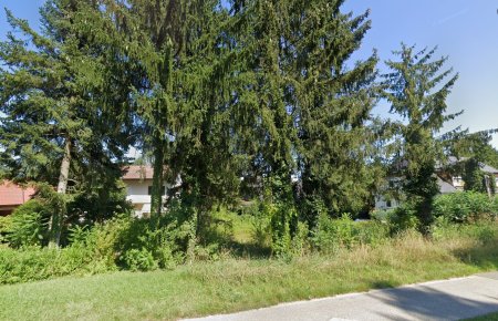Grundstück Straßenseite