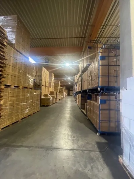 Lager- Logistik- Produktionshalle, 6 Andockrampen - Bild