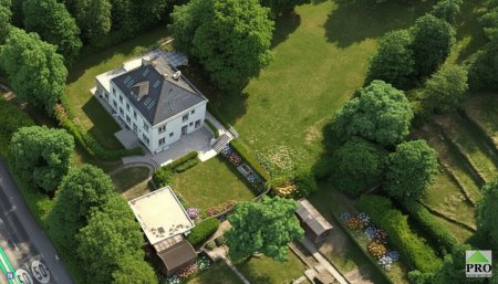 Exklusiver Wohnsitz am Fuße des Kahlenberges mit Donaublick. Teilrestauriert entkernt und komplette Ausbauplanung.