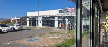 Neuwertige Gewerbefläche in Eisenstadt: 238m² mit großem Parkplatz , nur 2.401€/Monat!