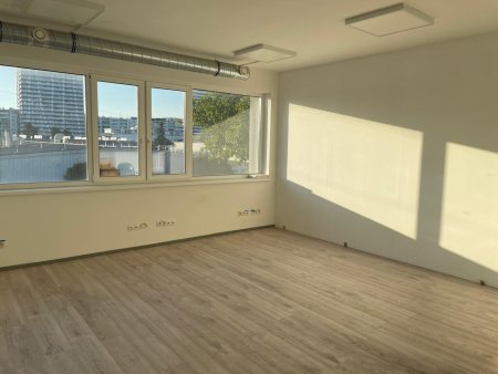 Gewerbegebiet Kagran, Nähe Citygate - 90m² Büro für nur 1080€!