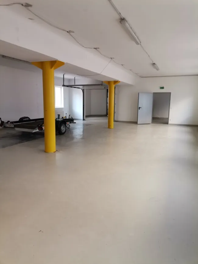 Gewerbeobjekt staubfreie Produktion 1271m² vollsaniert, Stellplätze, äußerst verkehrsgünstig gelegen, teilbar - Bild