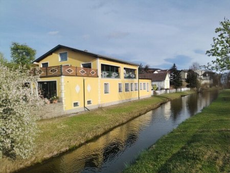 Großfamilie gesucht - Großes Haus mit 4 Wohneinheiten Werkstatt Schuppen Heustadl Garagen