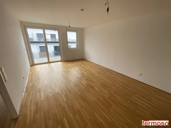 Moderne 2 Zimmer Wohnung mit atemberaubender Terrasse - Titelbild