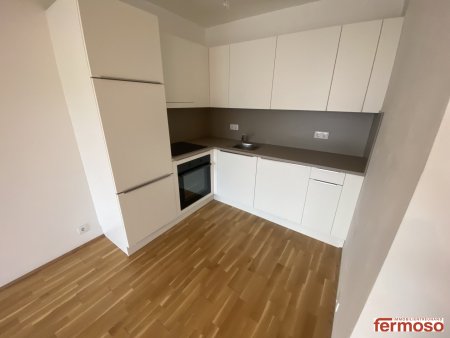 Moderne 2-Zimmer-Wohnung mit Balkon im 10. Bezirk