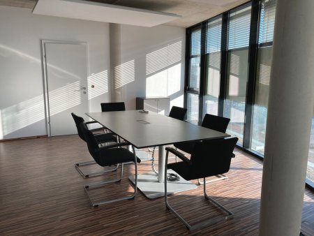 Büroflächen im Raumschiff Schwaz