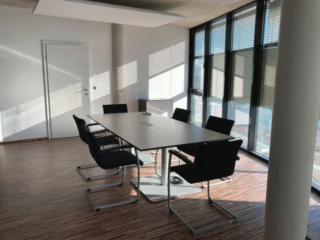Büroflächen im Raumschiff Schwaz - Titelbild